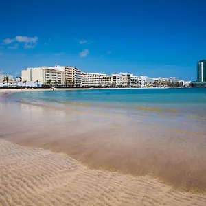 Vivienda En De 4 Arrecife (Lanzarote)